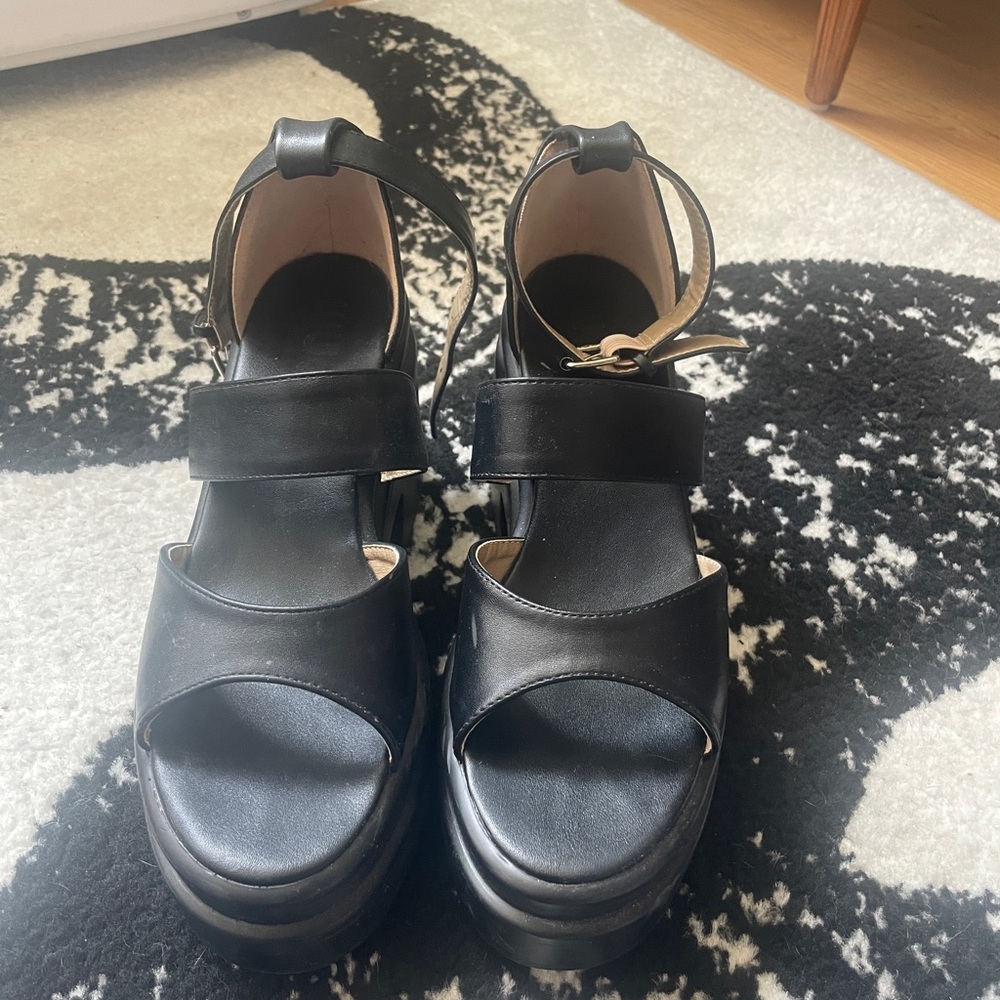 Y2K style heeled sandals